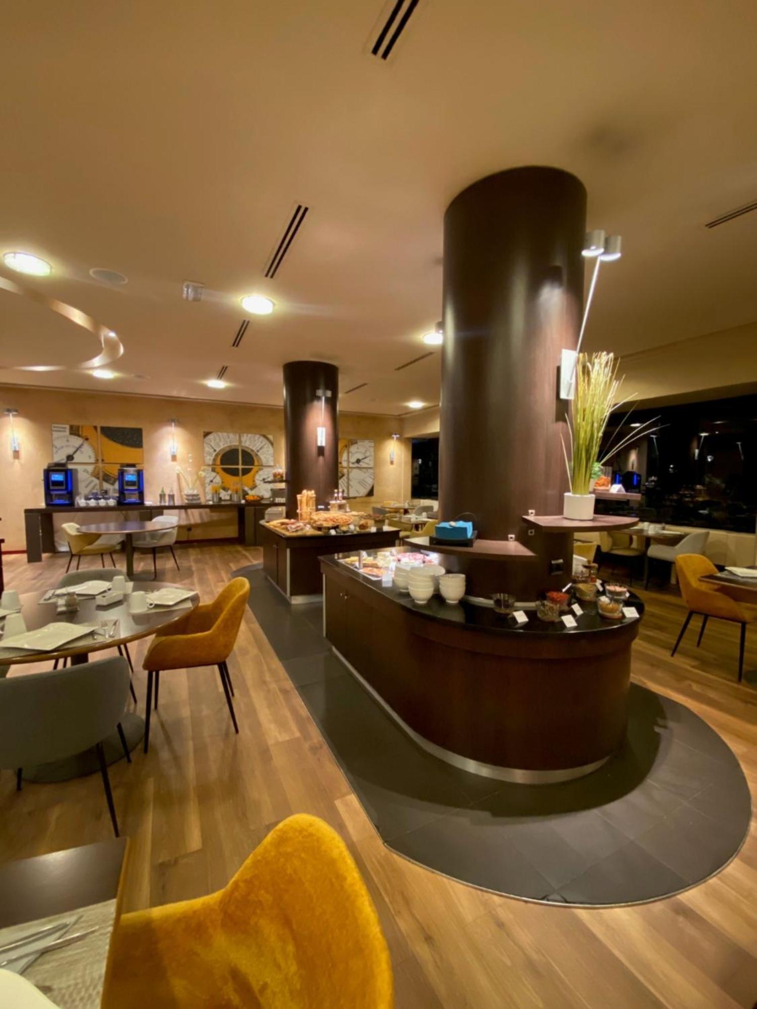 Mercure Besancon Parc Micaud - Hotel & Bar Dış mekan fotoğraf