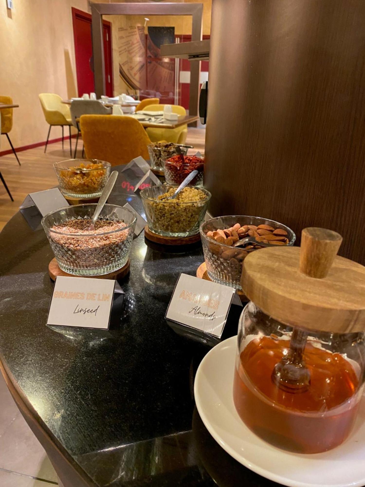 Mercure Besancon Parc Micaud - Hotel & Bar Dış mekan fotoğraf