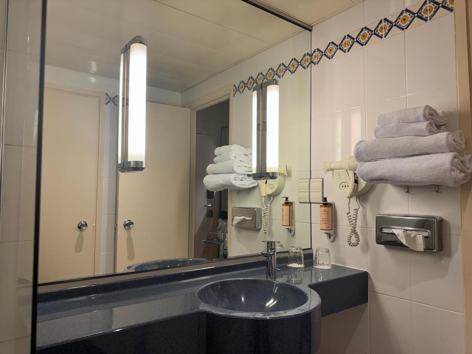 Mercure Besancon Parc Micaud - Hotel & Bar Dış mekan fotoğraf