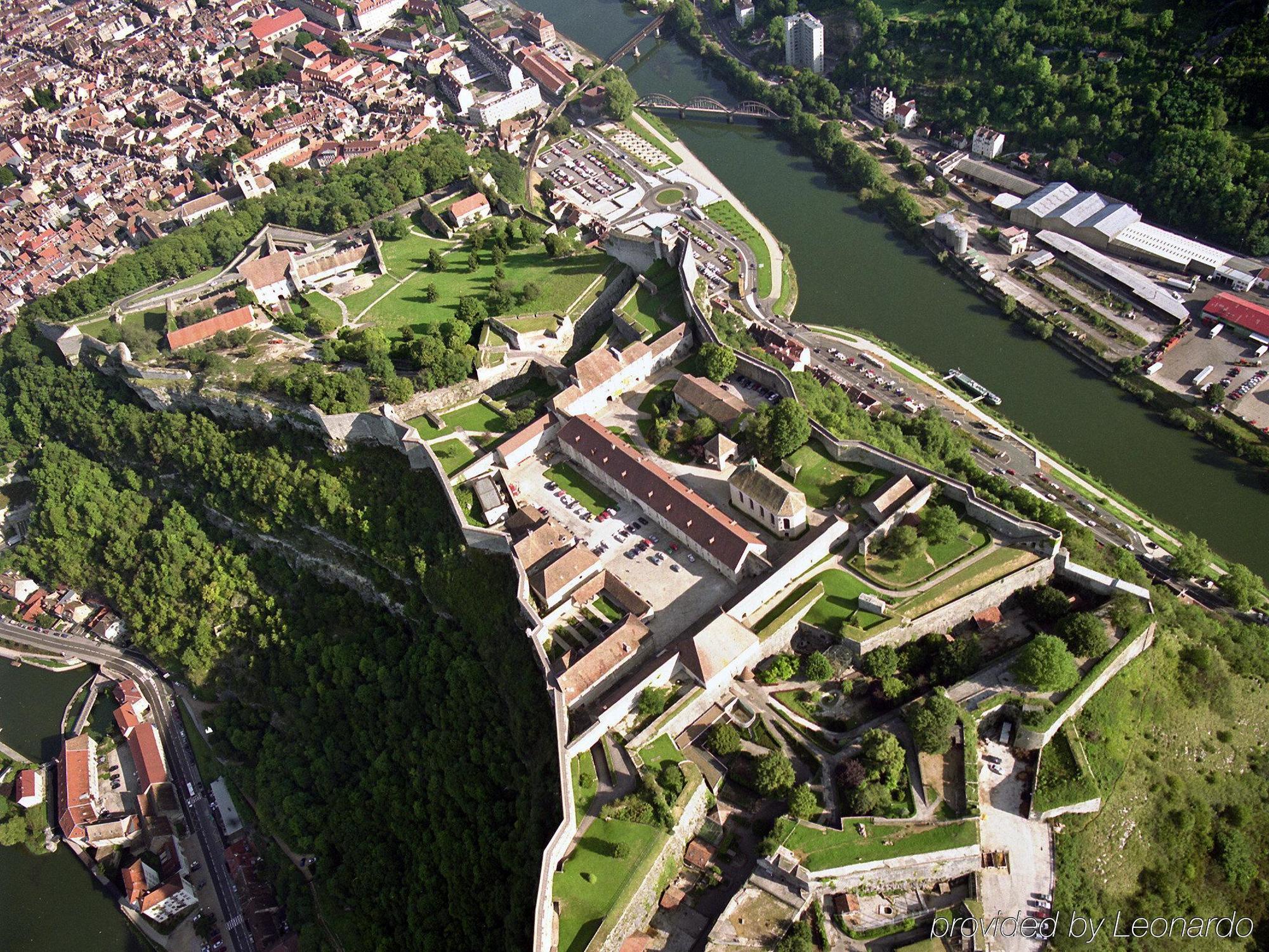 Mercure Besancon Parc Micaud - Hotel & Bar Dış mekan fotoğraf