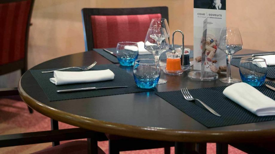 Mercure Besancon Parc Micaud - Hotel & Bar Dış mekan fotoğraf